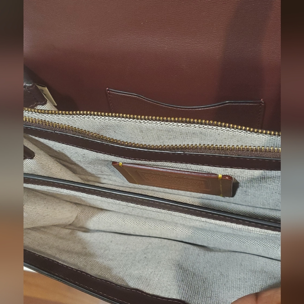 Coach Colorblock Riley 22 - Picture 7 of 10